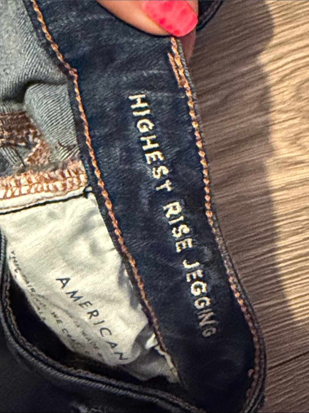 American Eagle Outfitters Distressed Dark Blue Skinny Jeans - Picture 4 of 7